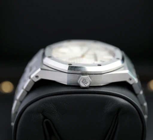 Audemars Piguet Royal Oak 41mm Silver Dial Stainless Steel 15510ST.OO.1320ST.08 - Image 4