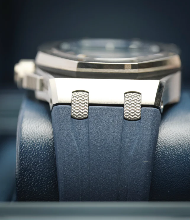 Audemars Piguet Royal Oak Offshore 43mm Blue Dial Titanium 15600TI.OO.A343CA.01 - Image 5