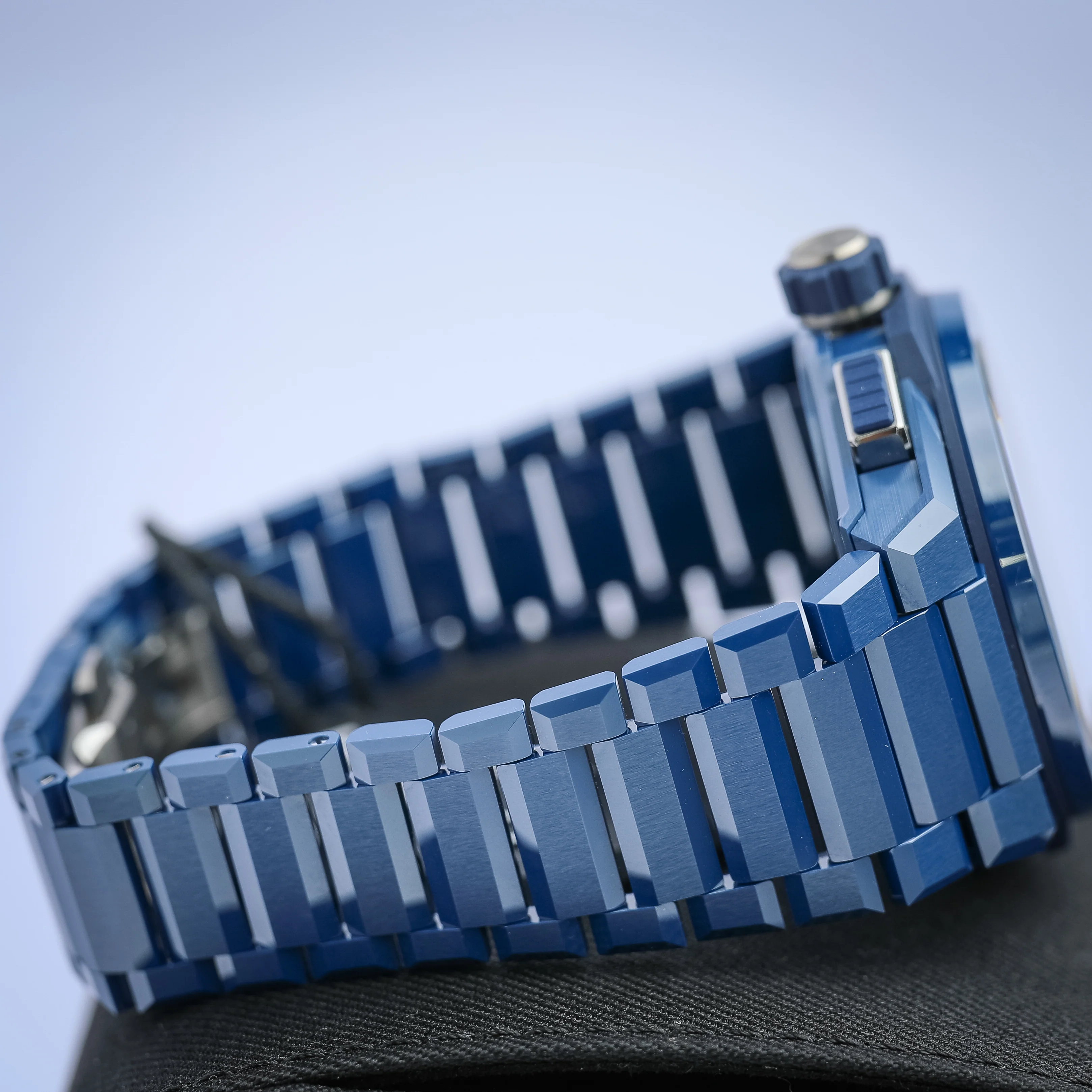 Hublot Big Bang Blue Ceramic 42mm 451.EX.5123.EX - Image 3