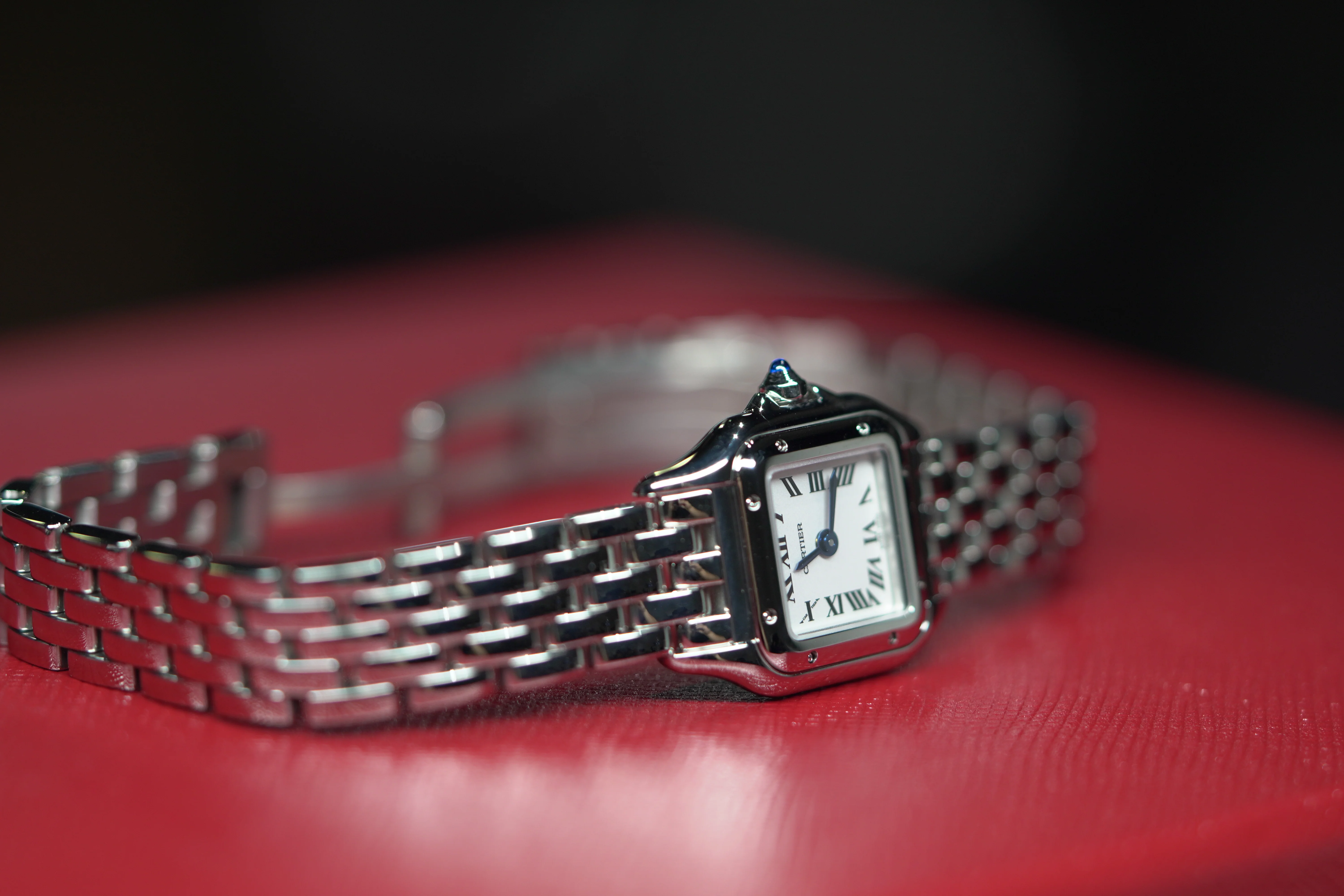 Cartier Panthère Mini 25 mm x 19 mm Silver Dial Steel Bracelet WSPN0012 - Image 4