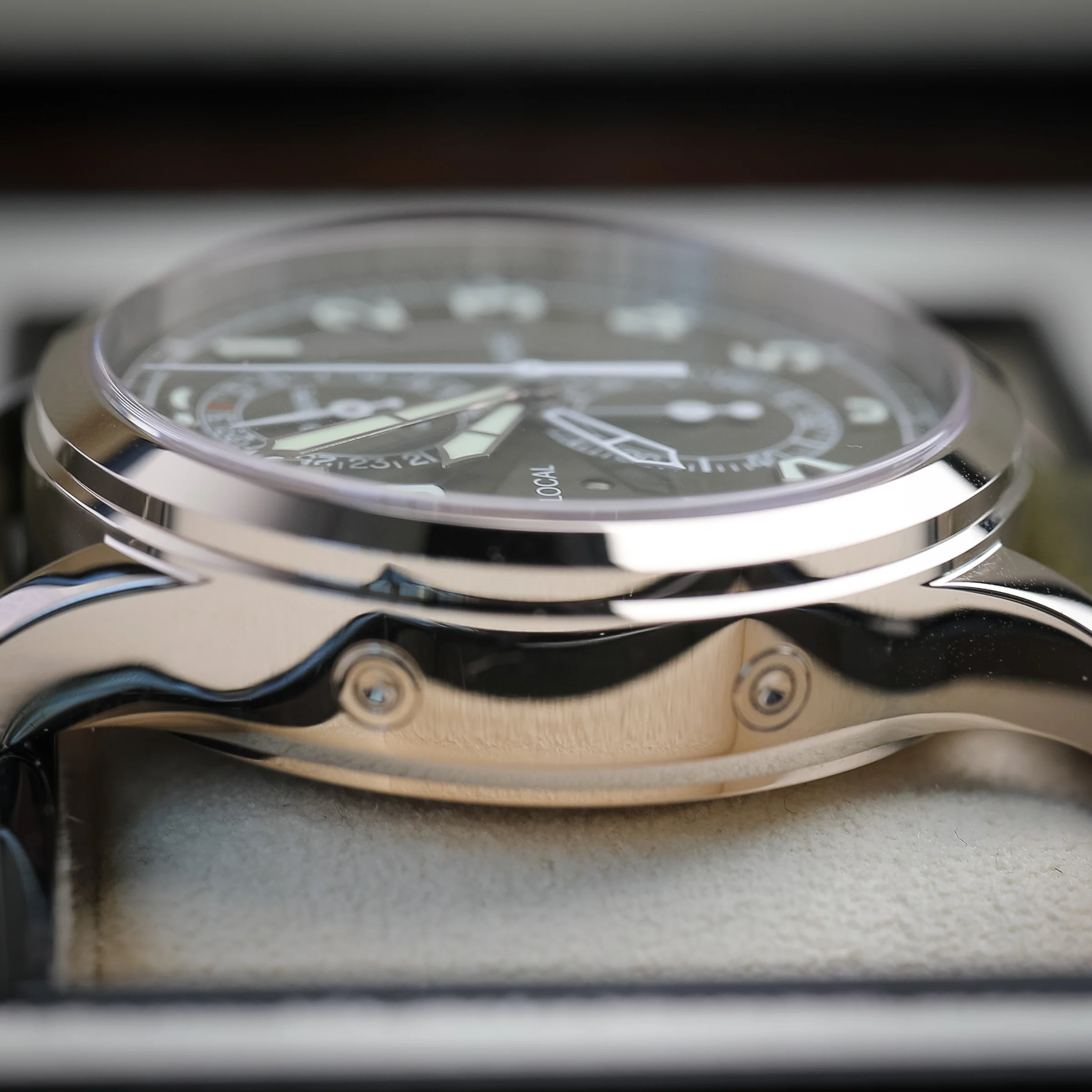 Patek Philippe Complications Calatrava Green Dial White Gold Case Green Strap 42 mm 5924G-010 - Image 3