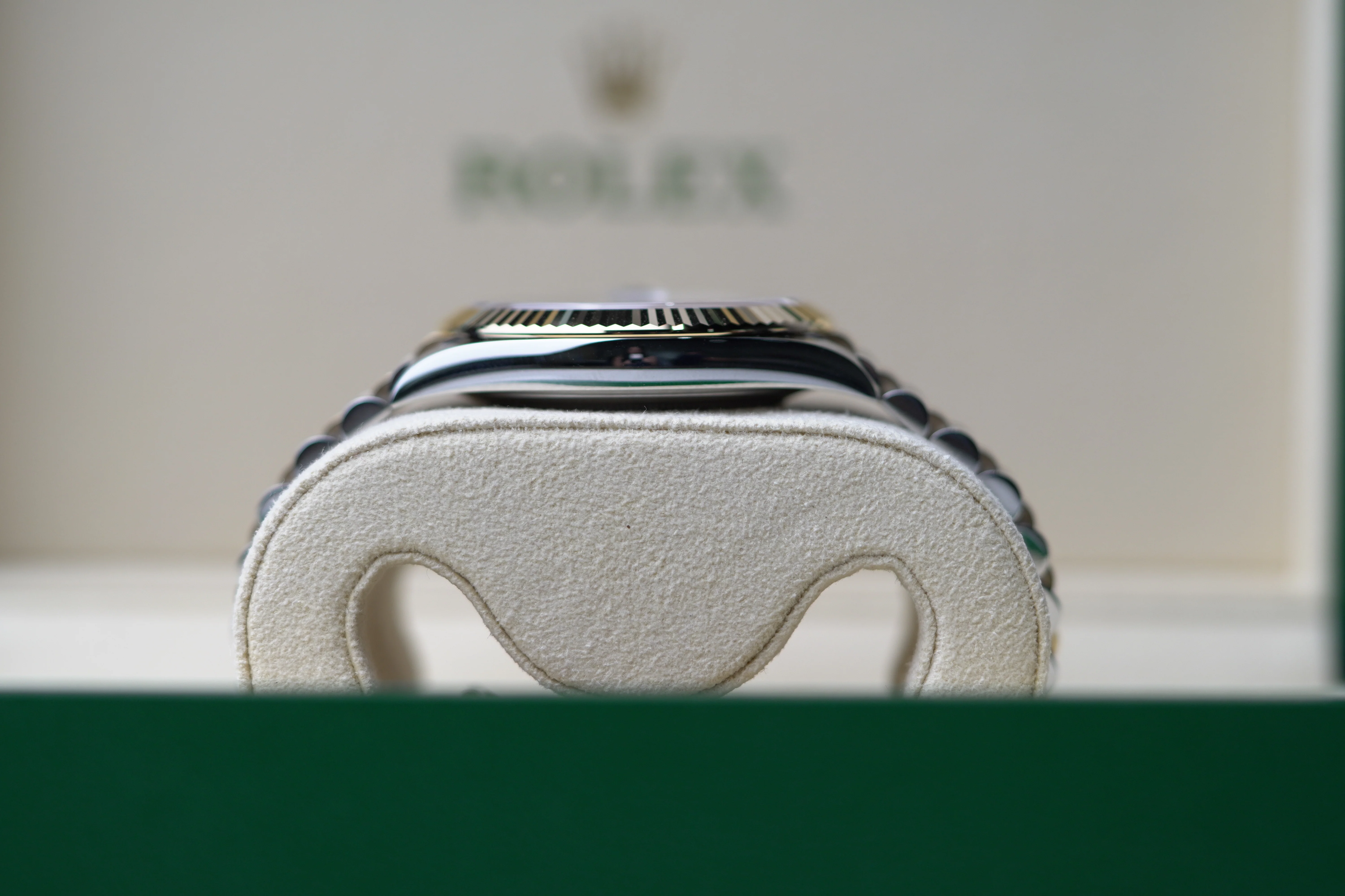 Rolex Datejust 41 mm Bright Black Dial Oystersteel and 18k Yellow Gold Jubilee Bracelet 126333-0014 - Image 3