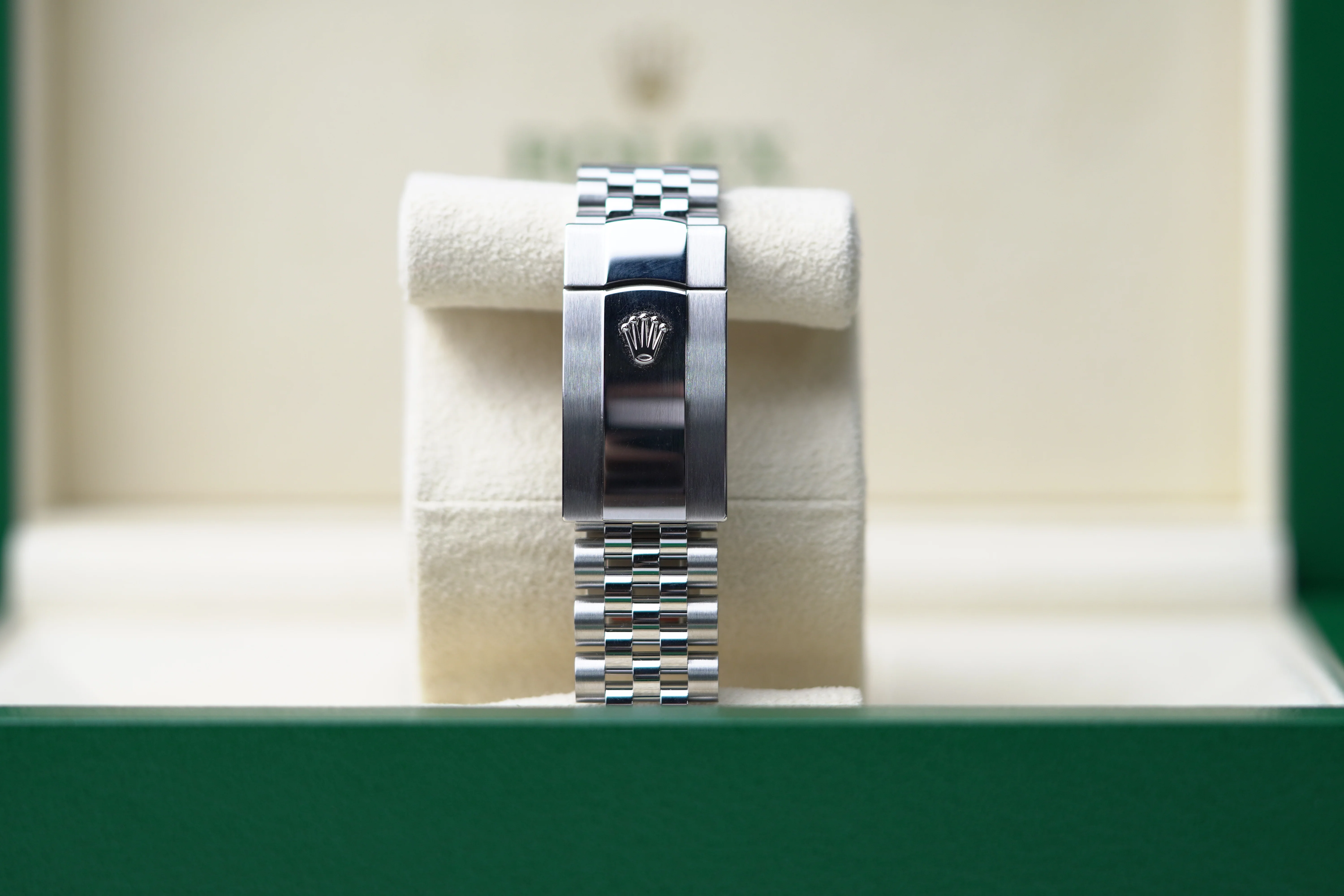 Rolex Datejust 41 mm Mint Green Dial Oystersteel and White Gold Jubilee Bracelet 126334-0028 - Image 10