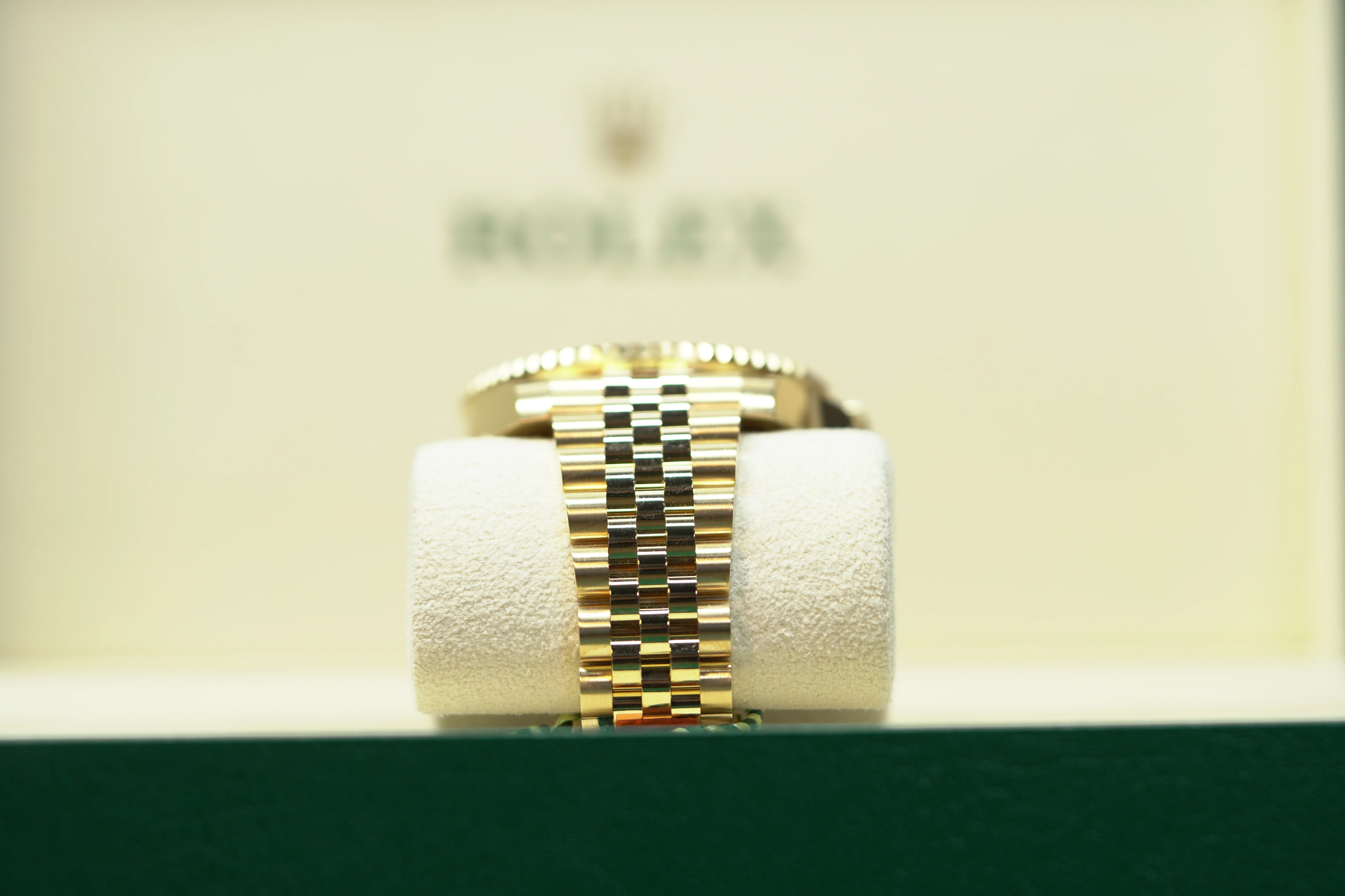 Rolex GMT-Master II 40 mm Black Dial 18k Yellow Gold Jubilee Bracelet 126718grnr-0001 - Image 8