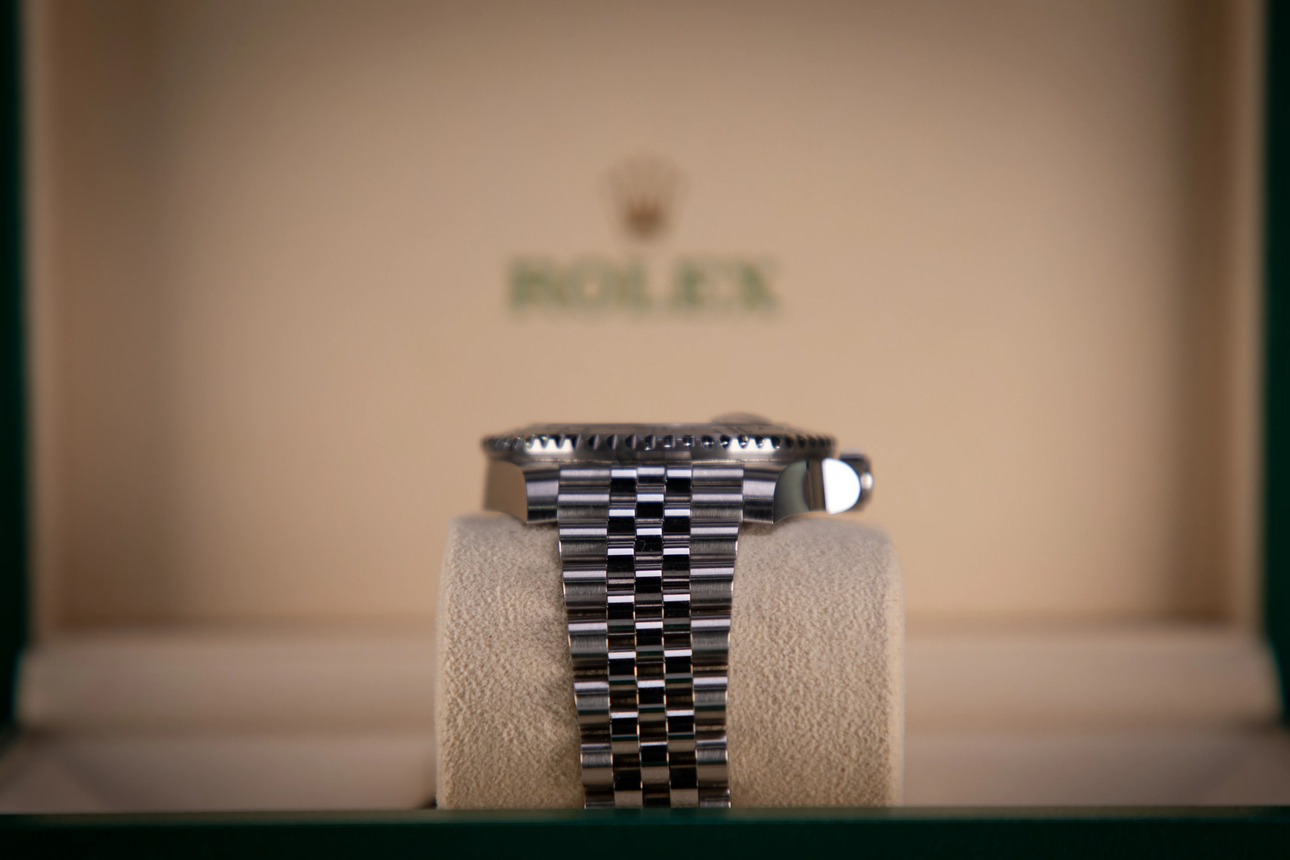 Rolex GMT-Master II Bruce Wayne 40 mm Black Dial Oystersteel Jubilee Bracelet 126710grnr-0003 - Image 3