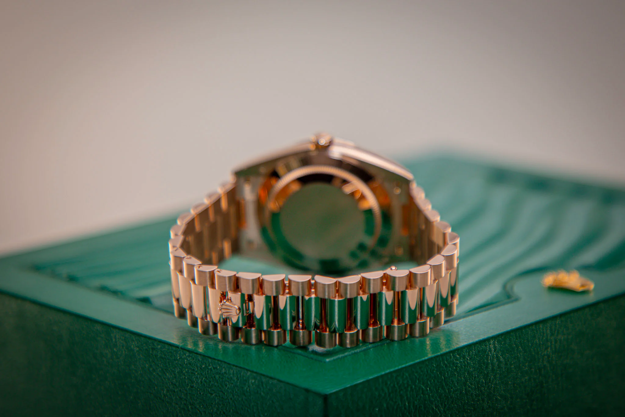 Rolex Oyster 40 mm Chocolate Dial 18 kt Everose Gold President, Semi-Circular Three-Piece Links 228235-0053 - Image 11